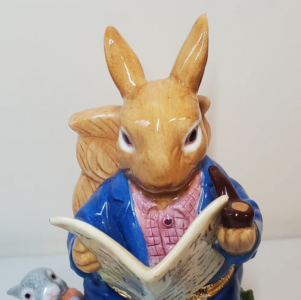 CWC Peter Rabbit Hinged Trinket Box - Picture 2 of 15